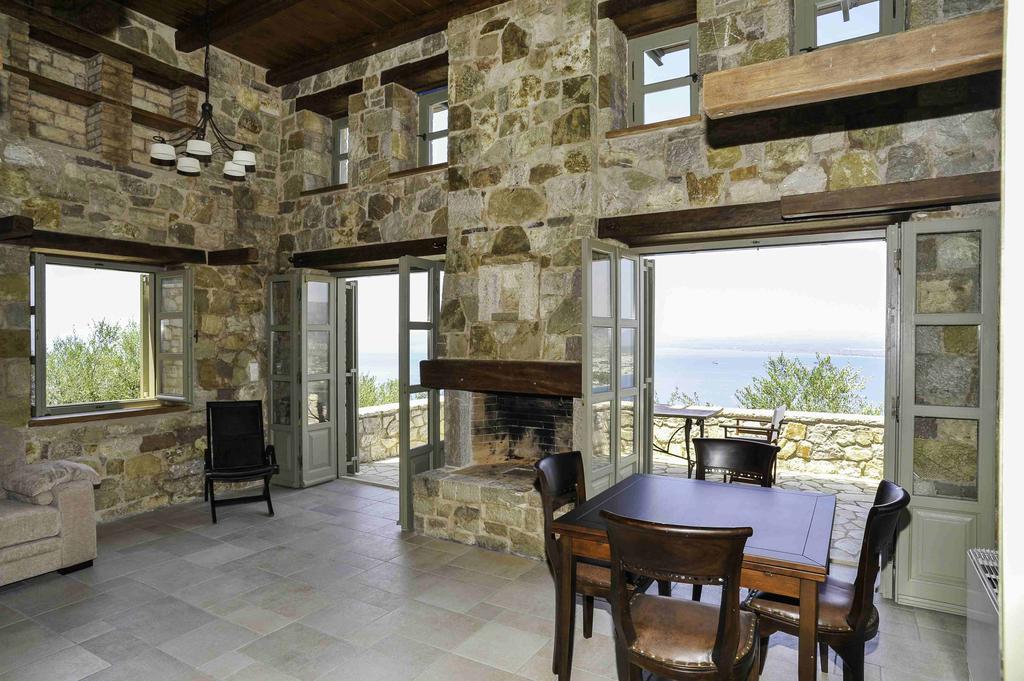 Diotima Homes Kalamata Chambre photo