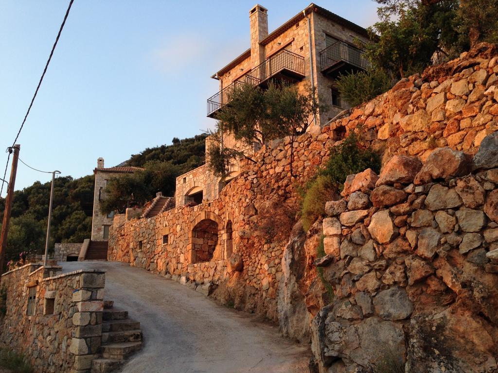 Diotima Homes Kalamata Extérieur photo